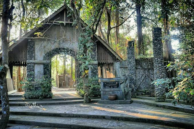 Museum Ullen Sentalu: Menelusuri Kekayaan Budaya Jawa dan Warisan Keluarga Kerajaan